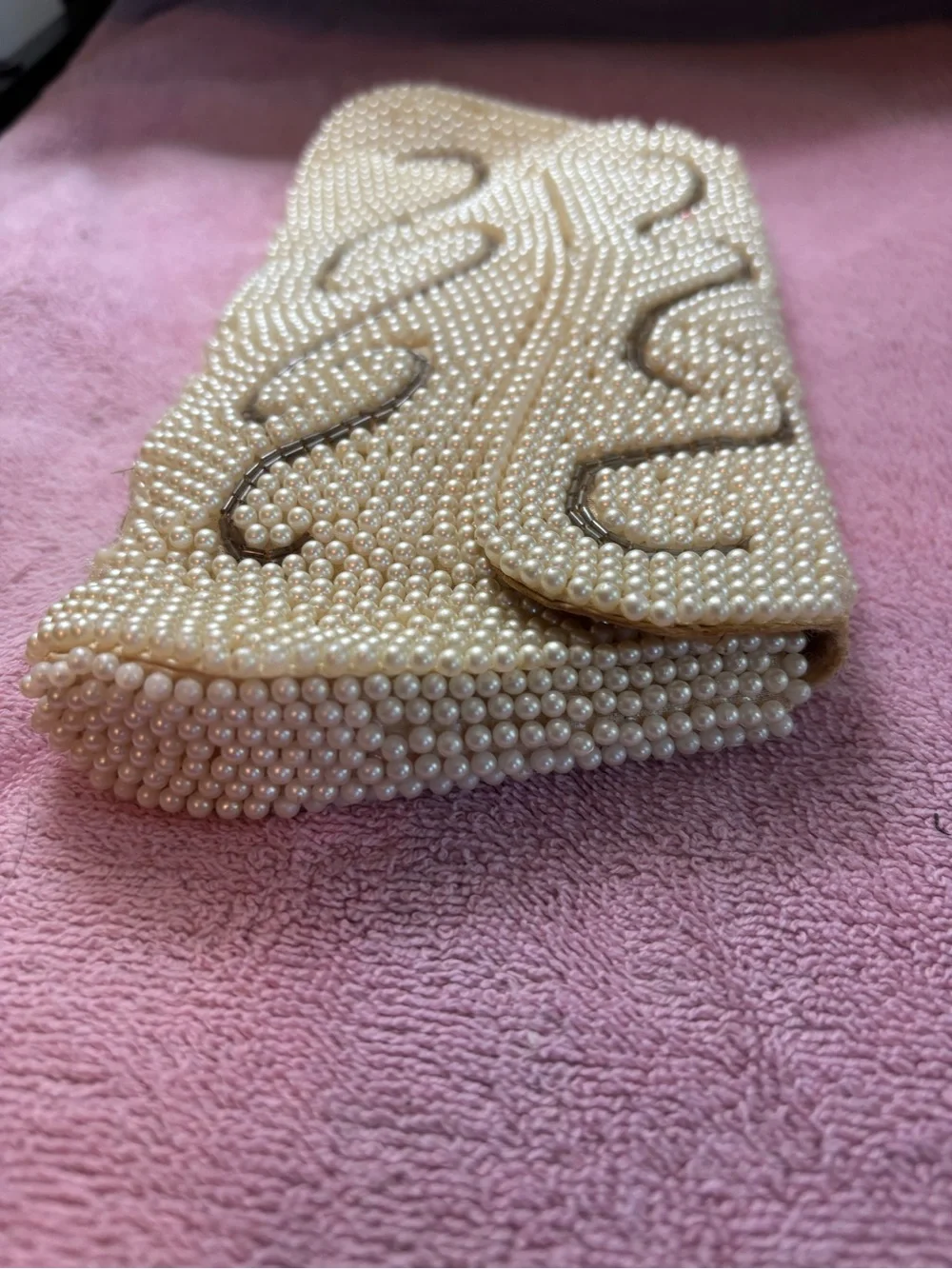 RARE Vintage 1950s Bags by Susan Hand Beaded Pearl Wave Clutch- Made In Japan